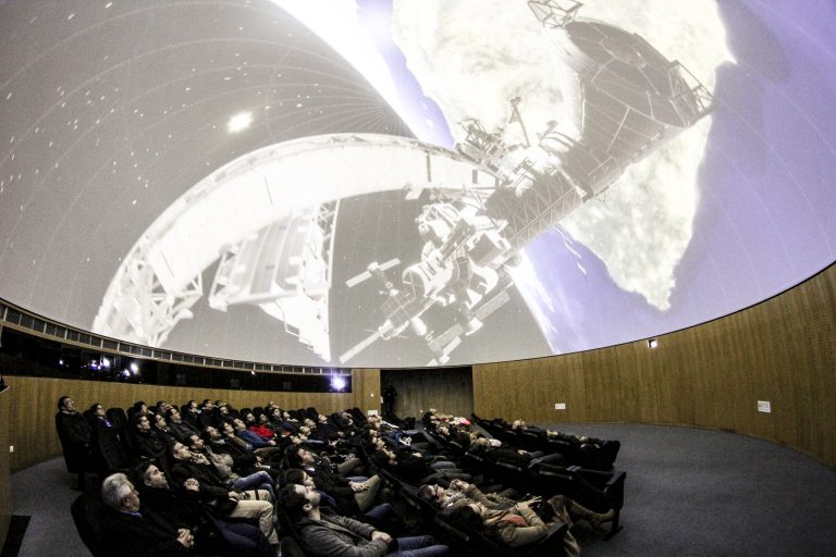 Planetário de Espinho inaugura esta sexta projeção imersiva 3D Planetário de Espinho inaugura esta sexta projeção imersiva 3D