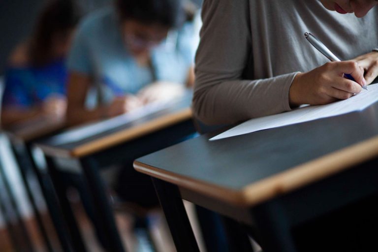 Exames DELF para mais de 310 alunos na Manuel Laranjeira