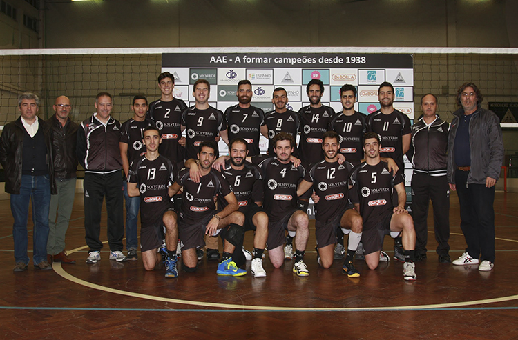 Voleibol: Académica garante permanência na 1ª Divisão Voleibol: Académica garante permanência na 1ª Divisão