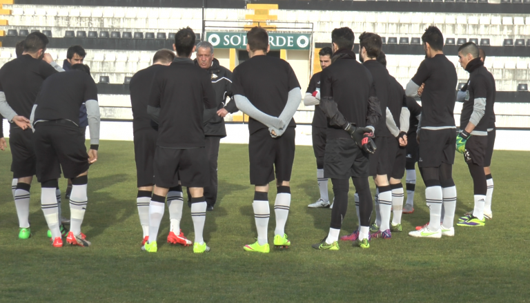 Sp. Espinho defronta S. J. Ver e conta com os adeptos