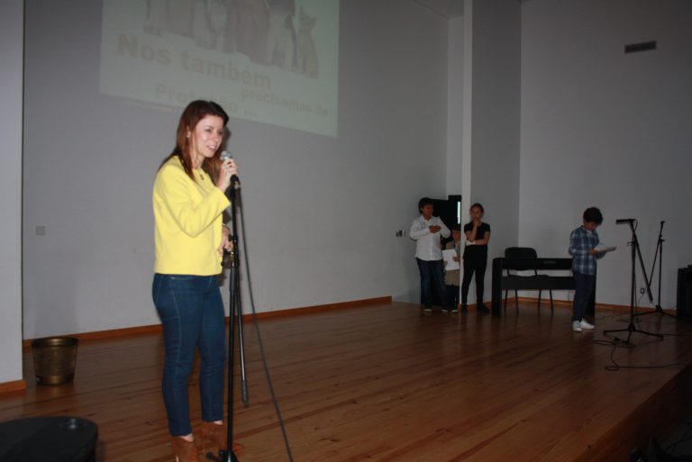 4°C da EB Espinho 2 desenvolveram projeto “Nós e os Outros” 4°C da EB Espinho 2 desenvolveram projeto “Nós e os Outros”