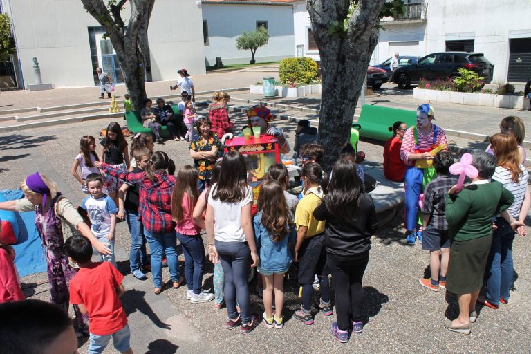 Dia da Criança animado em Anta