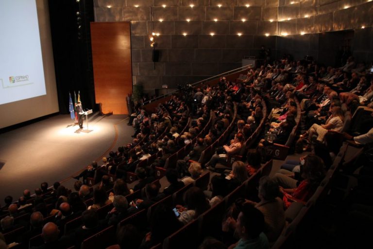 Sessão Solene do 43º Aniversário da elevação de Espinho a Cidade Sessão Solene do 43º Aniversário da elevação de Espinho a Cidade