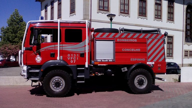 Bombeiros Concelho Espinho em pré-posicionamento em Arouca