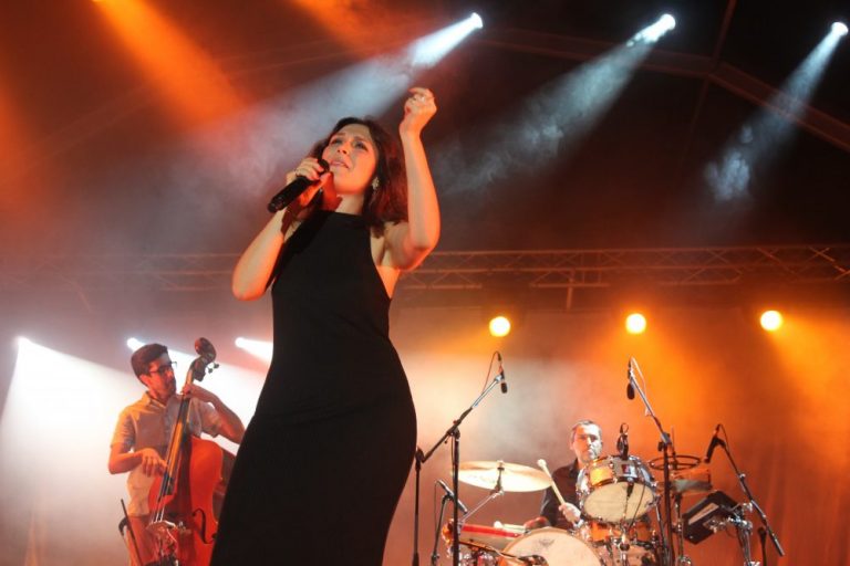 Deolinda foram o ponto alto do primeiro fim de semana do Festival Oito24 Deolinda foram o ponto alto do primeiro fim de semana do Festival Oito24