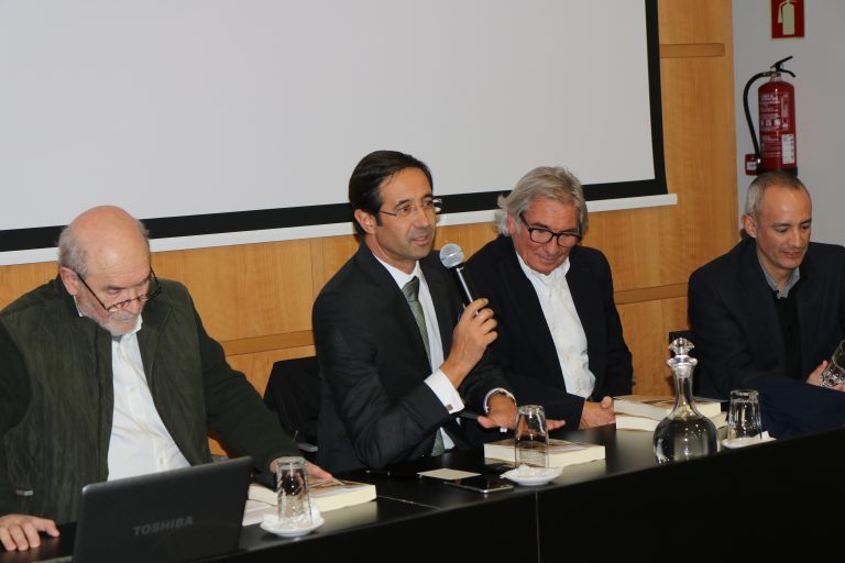 Apresentado livro “Contributos para a História da Natação em Espinho”