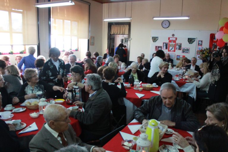 English Party Tea na Universidade Sénior