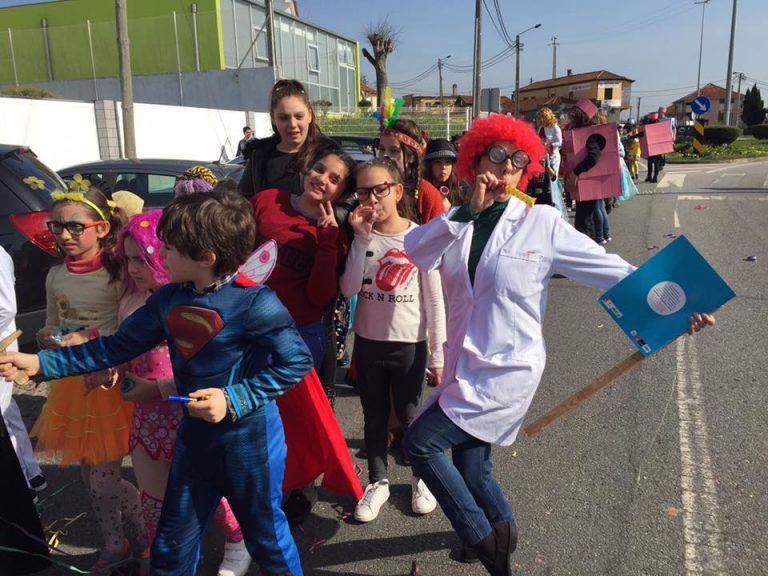 Em Anta os alunos também desfilaram no Carnaval