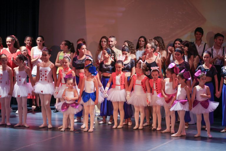 Escola de Bailado Adriana Domingues brilha no Casino a favor da CerciEspinho