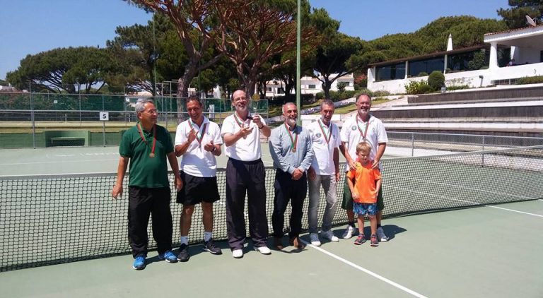 Clube de Ténis de Espinho tetra campeão nacional de veteranos Clube de Ténis de Espinho tetra campeão nacional de veteranos