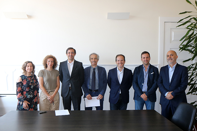 Criação de Centro de Inovação e Coworking Criação de Centro de Inovação e Coworking