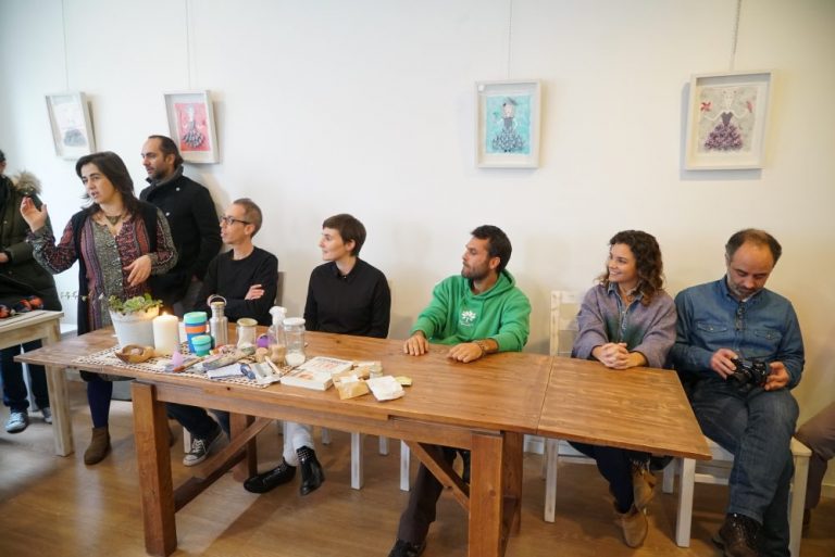 Conversa sobre uma Terra mais Viva e Sustentável no restaurante Terra Viva