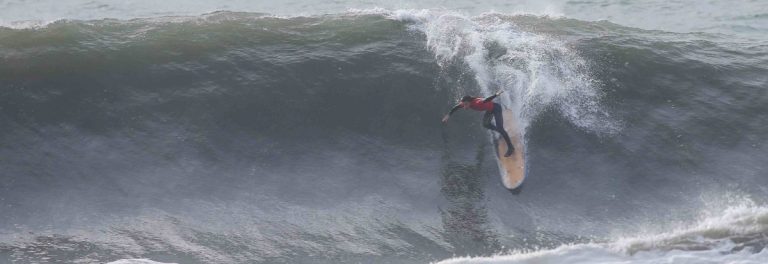 Competição de Surf volta à Praia da Baia em outubro
