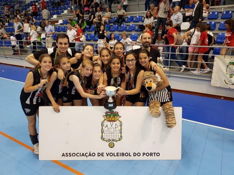 Minis do Voleibol tigre Campeões Nacionais Minis do Voleibol tigre Campeões Nacionais