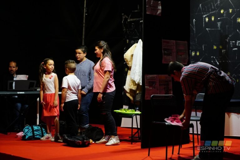 Bairro com Alegria apresentou um Teatro Musical