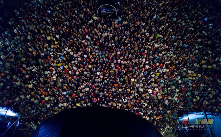 Festival OITO24 encerra com o Concerto de Miguel Araújo