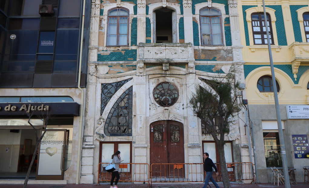 Antiga sede do SCE vai ser demolida por razões de segurança