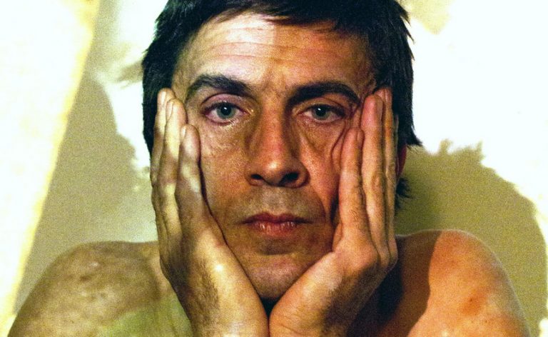 Manel Cruz esgota concerto no Auditório de Espinho e abre segunda data