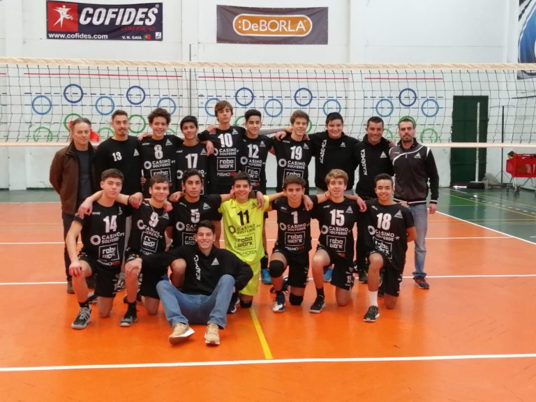 Voleibol AAE: Destaque para a vitória dos cadetes e júniores Voleibol AAE: Destaque para a vitória dos cadetes e júniores