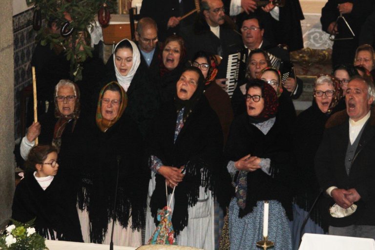 Rancho de Silvalde canta as janeiras em Argoncilhe e em São Paio de Gramaços
