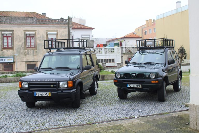 Paróquia de Espinho envia dois jipes para a Guiné-Bissau Paróquia de Espinho envia dois jipes para a Guiné-Bissau