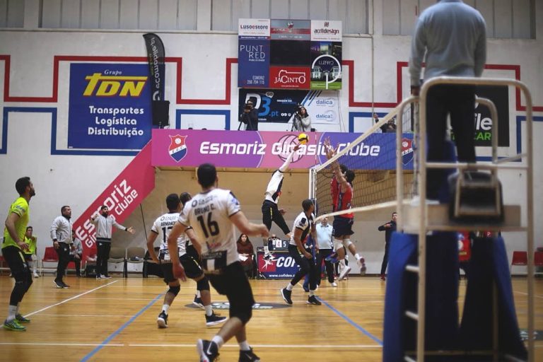 Voleibol: SC Espinho vence nos detalhes frente ao Esmoriz Voleibol: SC Espinho vence nos detalhes frente ao Esmoriz