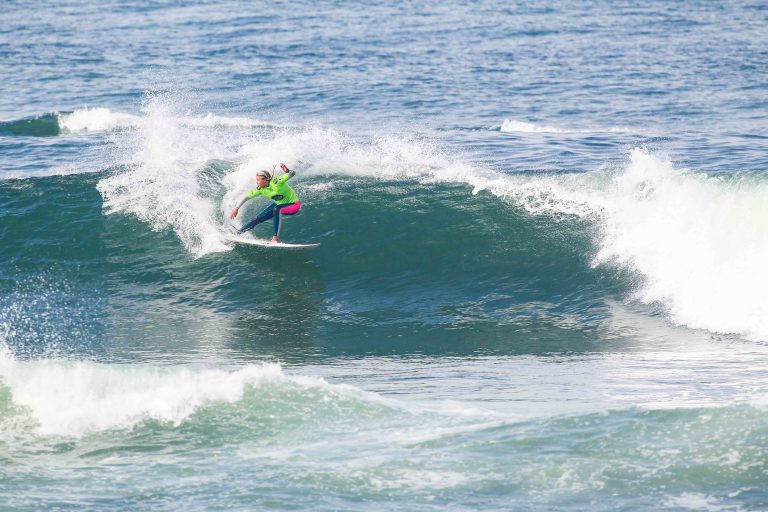 Arrancou esta terça a decisão dos títulos europeus de surf júnior Arrancou esta terça a decisão dos títulos europeus de surf júnior