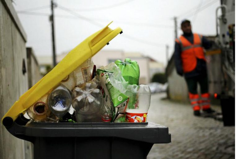 Recolha de lixo durante o Ano Novo