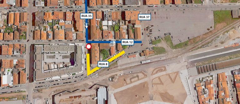 Condicionamento de trânsito na rua 8 entre a Rua 35 e a Rua 37 Condicionamento de trânsito na rua 8 entre a Rua 35 e a Rua 37