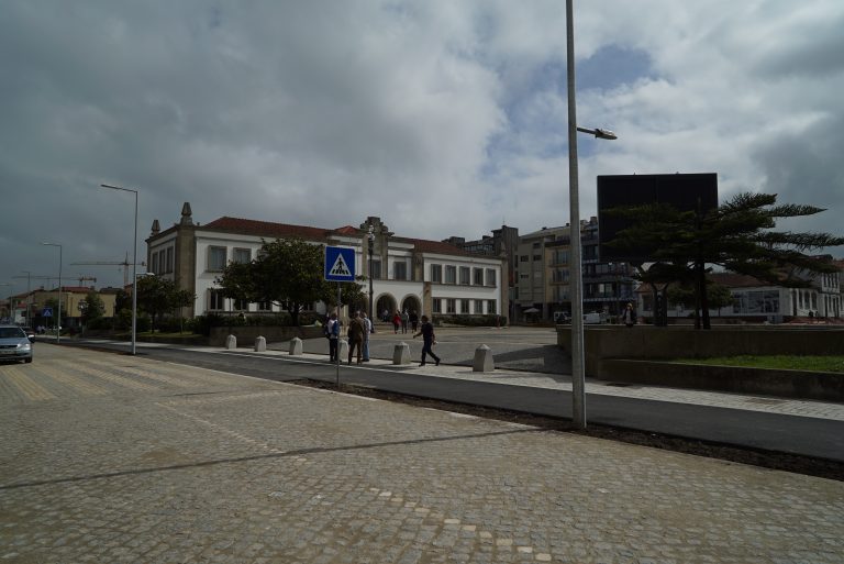 Rua 20 aberta por completo ao Trânsito