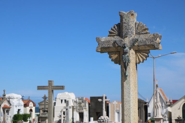 Horário de Funcionamento dos Cemitérios Horário de Funcionamento dos Cemitérios