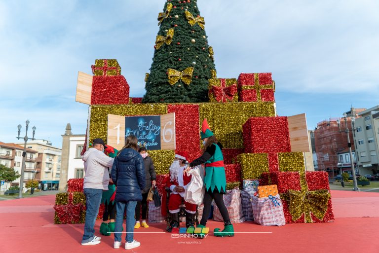 Mães e Pais Natal ofereceram desejos às crianças e famílias mais desfavorecidas do concelho