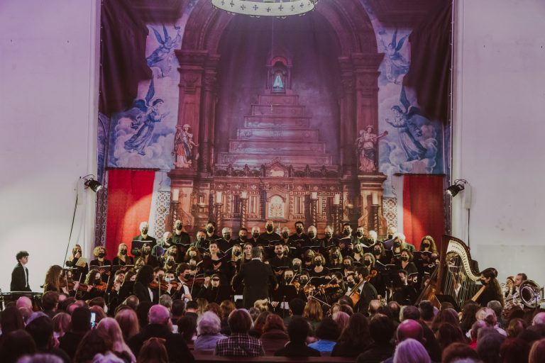 Orquestra Clássica de Espinho e Coro Sinfónico Inês de Castro brilharam em concerto de Páscoa