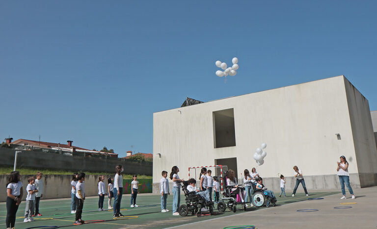 “Na Escola eu tenho tudo” celebrou o Dia Mundial da Dança “Na Escola eu tenho tudo” celebrou o Dia Mundial da Dança