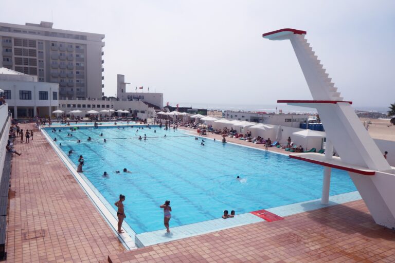 Venha relaxar na Piscina Solário Atlântico até dia 18 Setembro