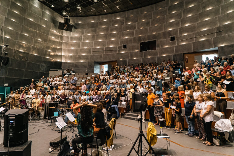 Cor(p)o Metropolitano apresenta espetáculo único com coros da AMP em Espinho Cor(p)o Metropolitano apresenta espetáculo único com coros da AMP em Espinho