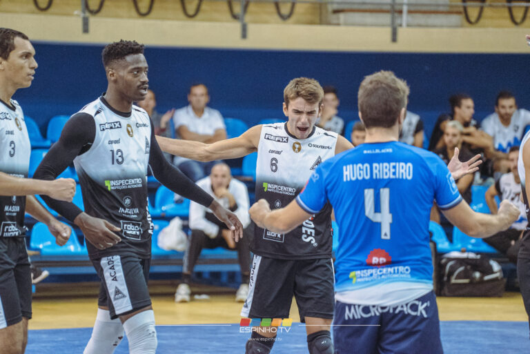 Académica vence Torneio Cidade de Espinho em voleibol