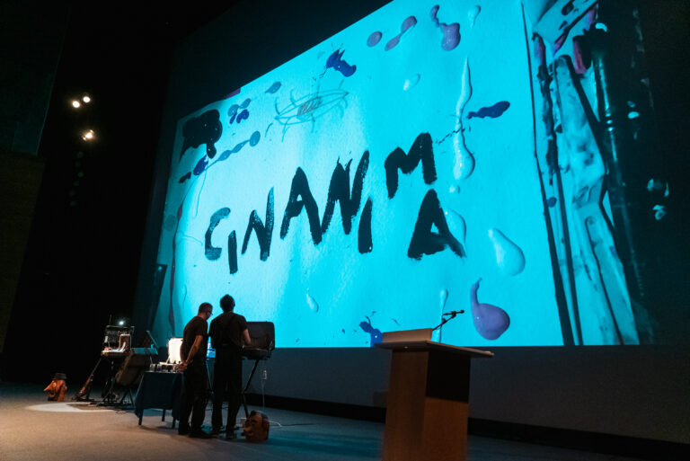 Primeiro dia do CINANIMA 2022