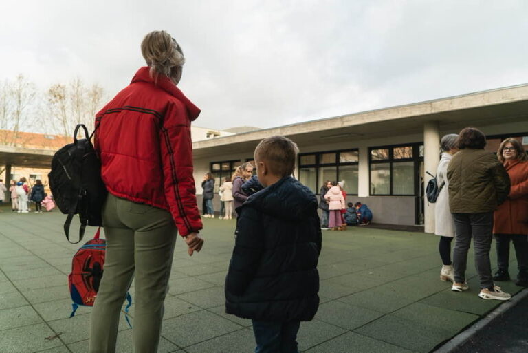 Alunos da Escola Espinho3 já começam aos poucos a frequentar a nova Escola