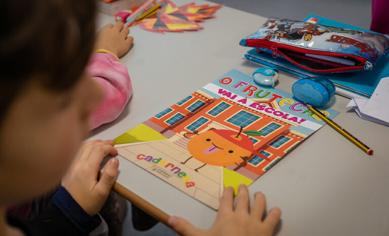 Regime de Fruta Escolar chegou às Escolas
