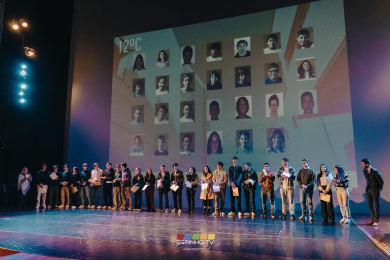 Alunos da Escola Manuel Laranjeira receberam os seu Diplomas da Excelência Académica e de Mérito