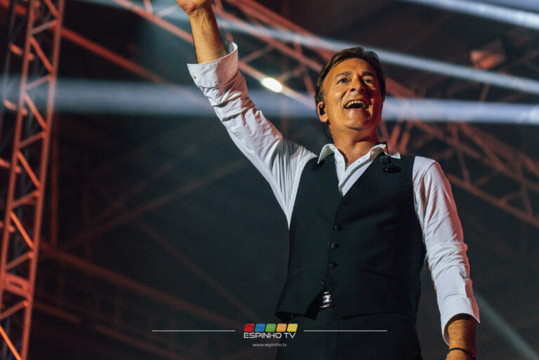TONY CARREIRA / TOUR 35 ANOS DE CANÇÕES EM ESPINHO