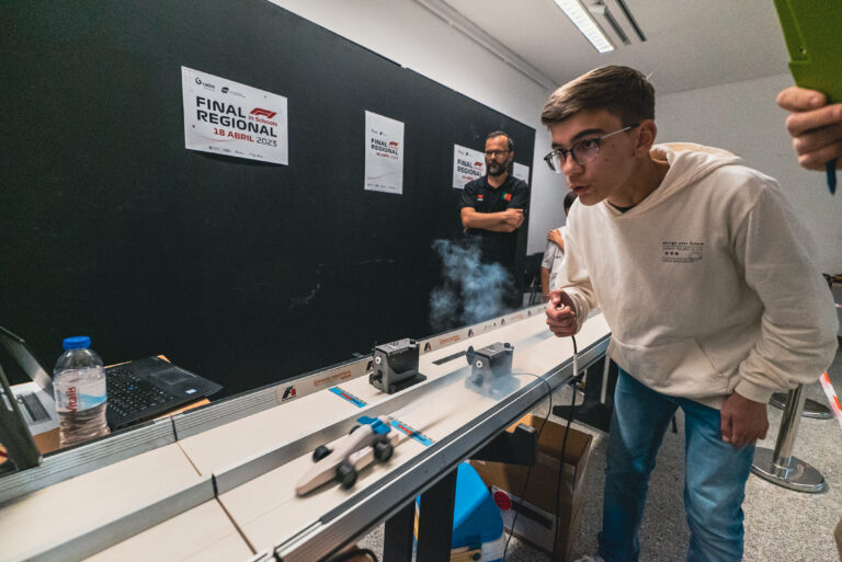 Final Regional do F1 in Schools voltou ao Centro Multimeios Final Regional do F1 in Schools voltou ao Centro Multimeios