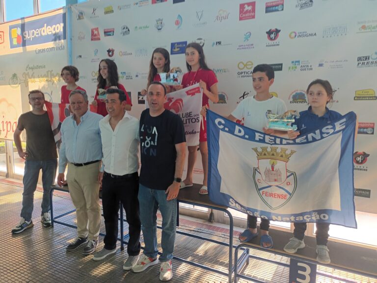 Natação: XIX Torneio Cidade de Espinho – Cadetes Natação: XIX Torneio Cidade de Espinho – Cadetes