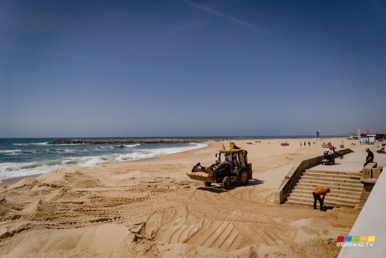 Limpeza  de lixo e remoção de areia – Praia da Baía