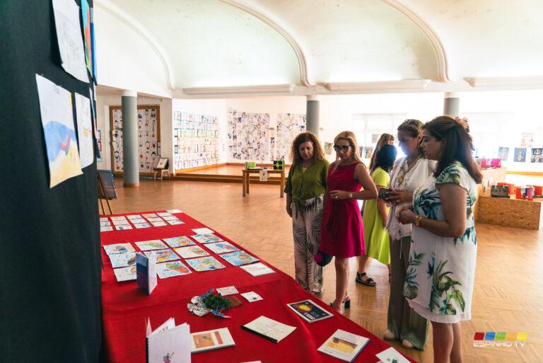 Exposição de trabalhos escolares nos 50 anos da cidade
