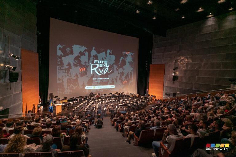 Futebol de rua e solidariedade marcam noite em Espinho