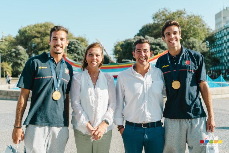 Câmara Municipal homenageia dupla portuguesa de voleibol de praia