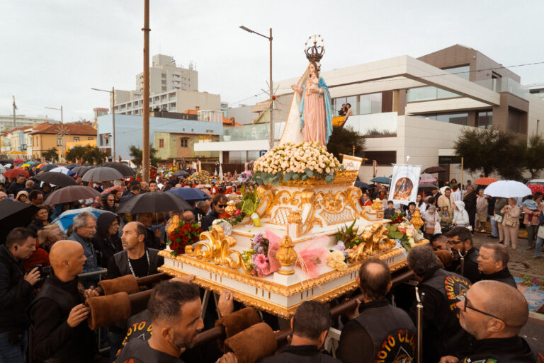 Festa de Nª Srª d’Ajuda atraiu milhares de fiéis e visitantes Festa de Nª Srª d’Ajuda atraiu milhares de fiéis e visitantes