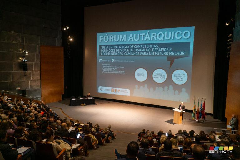 Fórum Autárquico discute descentralização, condições de vida e trabalho e desafios para o futuro